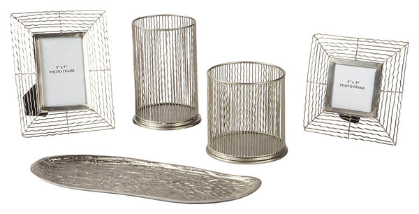 Dympna Accessory Set