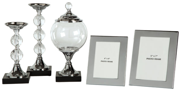 Diella Accessory Set
