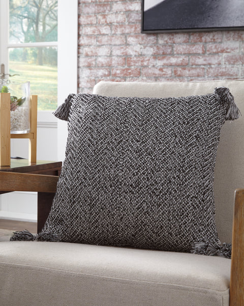 Riehl Accent Pillow (set of 4)