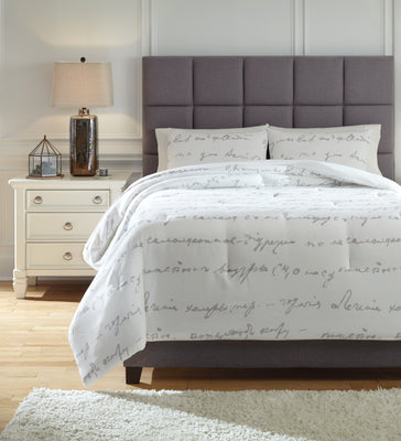 Adrianna Queen Comforter Set